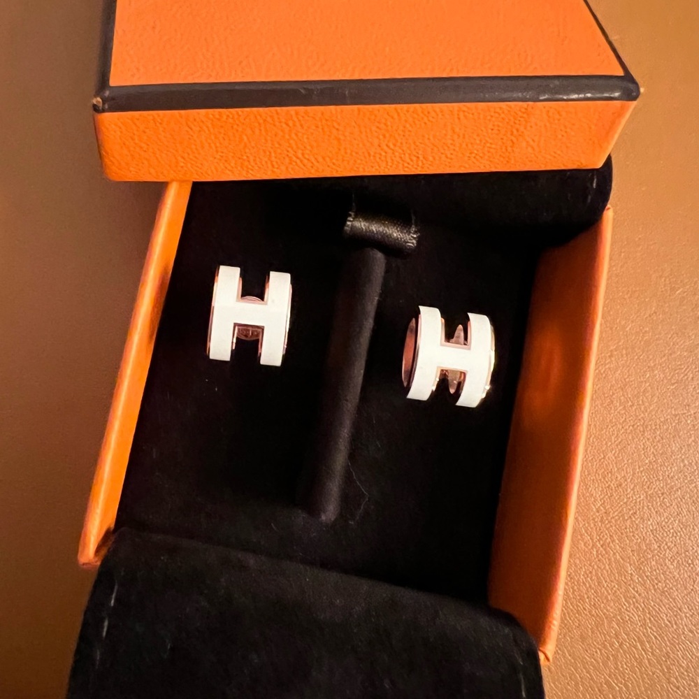 Hermes Pop H earring
